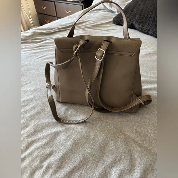 Small backpack - Picture 2 of 3